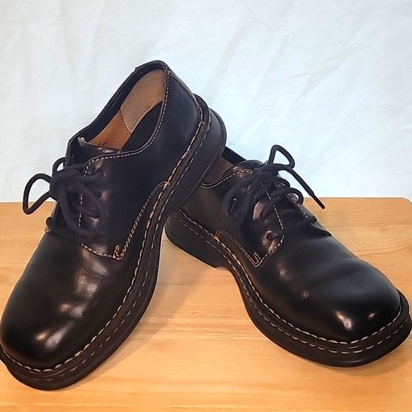 Born Women's Black Filly W3788 Shoes Size 10 - Picture 2 of 8